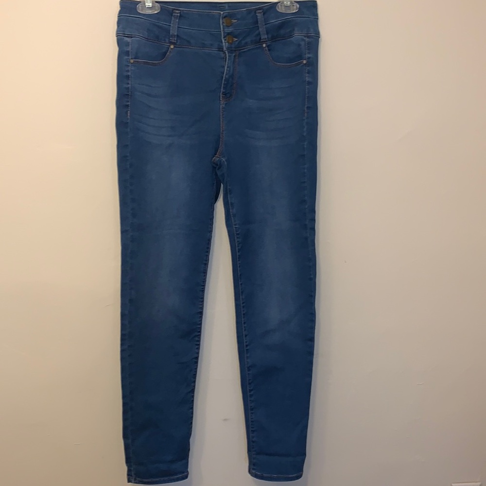 Tinseltown mid-rise jeans
